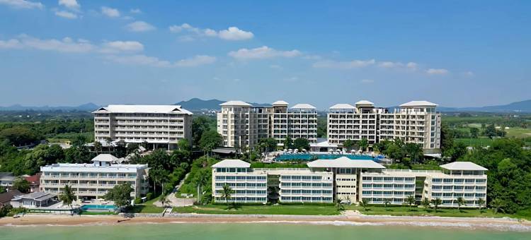 皇家帕拉悬崖海滩酒店(Royal Phala Cliff Beach Resort)图片