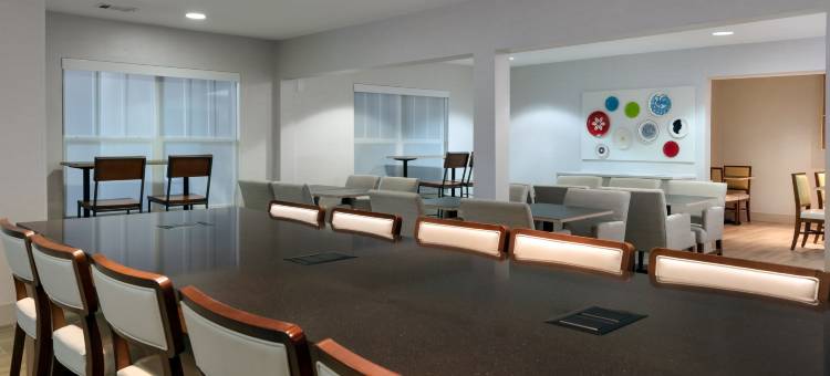 Holiday Inn Express 阿尔普哈雷塔- 罗斯威尔(Holiday Inn Express Alpharetta - Roswell)图片
