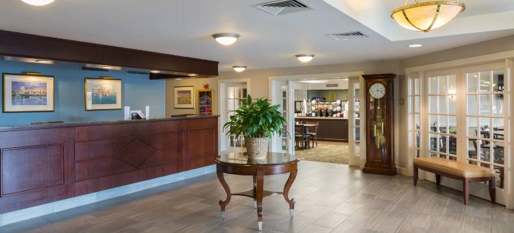 波士顿华美达酒店(Ramada by Wyndham Boston)图片