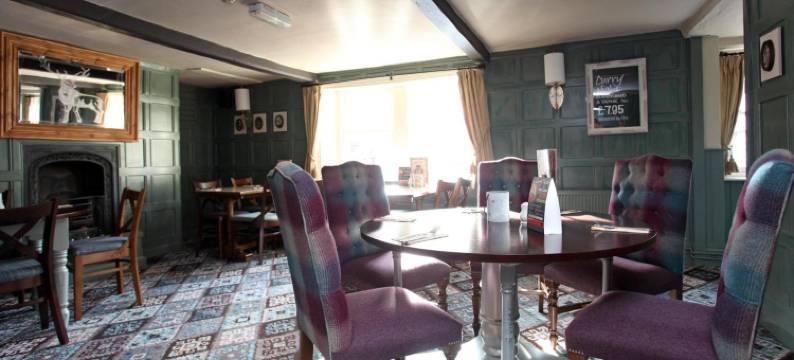 原白鹿 - 令伍特马斯顿旅馆(Original White Hart, Ringwood by Marston's Inns)图片