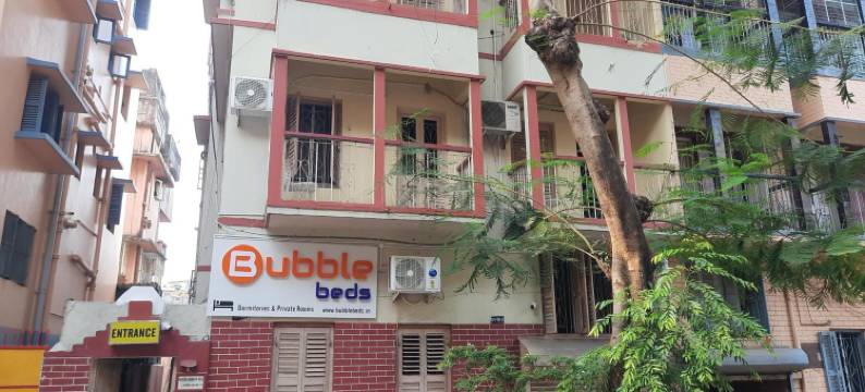 泡泡床青年旅馆(Bubble Beds)图片