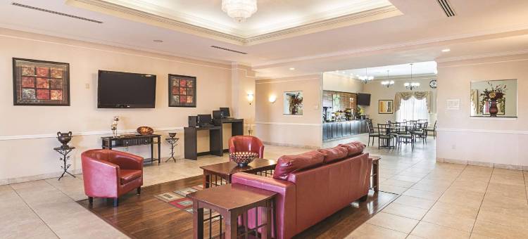 沃克西哈奇拉昆塔温德姆套房酒店(La Quinta Inn & Suites by Wyndham Waxahachie)图片