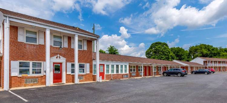 伍德斯托克伊克诺旅馆 - 雪伦多亚河谷 I-81(Econo Lodge Woodstock - Shenandoah Valley I-81)图片