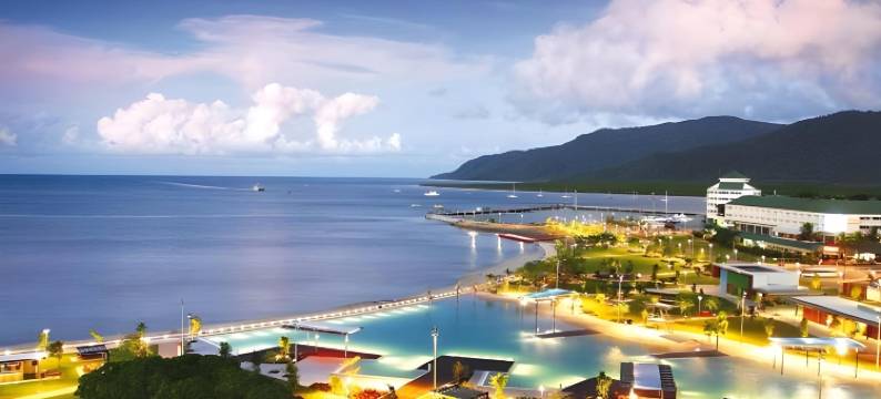 滨水露台公寓(Waterfront Terraces)图片