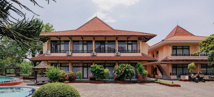 红多兹Plus酒店-近安耶尔图古梅库苏尔(RedDoorz Plus Near Tugu Mercusuar Anyer)图片