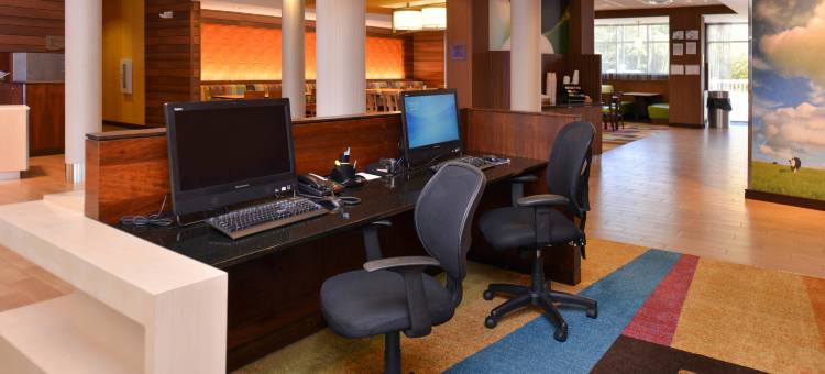 卡尔霍恩万枫套房酒店(Fairfield Inn & Suites Calhoun)图片