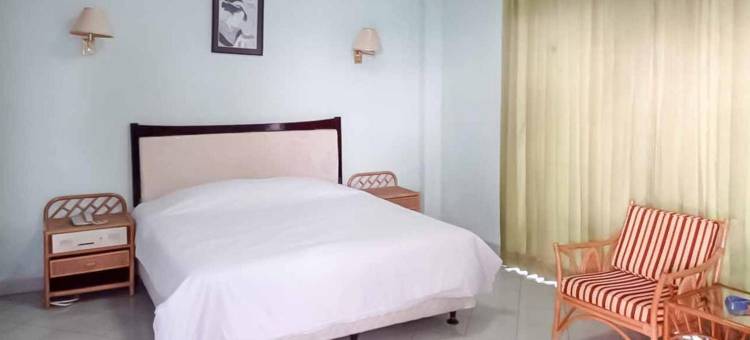 红多兹Plus酒店-近安耶尔图古梅库苏尔(RedDoorz Plus Near Tugu Mercusuar Anyer)图片