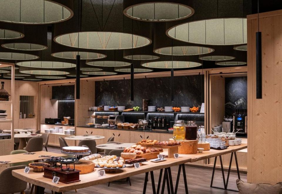 Residence AmbiezHotel Overview