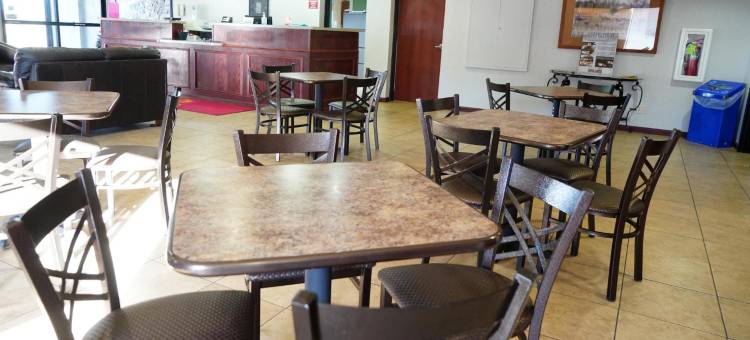 科尔尼罗德威套房旅馆(Econo Lodge Inn & Suites)图片