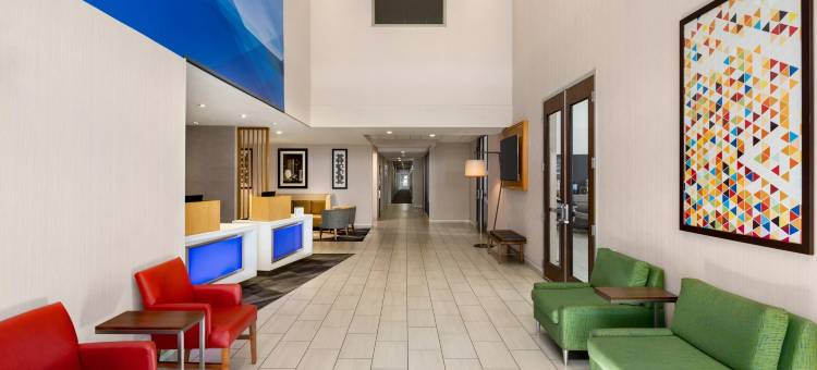 雷丁智选假日套房酒店(Holiday Inn Express & Suites Redding)图片