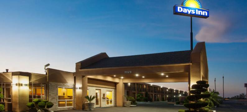 优胜美地 ChowcHawaiillinoisla 入口戴斯酒店(Days Inn by Wyndham Chowchilla Gateway to Yosemite)图片