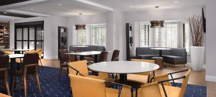 东奥兰多/UCF区万怡酒店(Courtyard Orlando East/UCF Area)图片