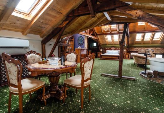 Jmr RoyalHotel Overview