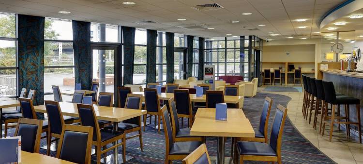 福克斯通海峡隧道智选假日酒店(Holiday Inn Express Folkestone - Channel Tunnel)图片