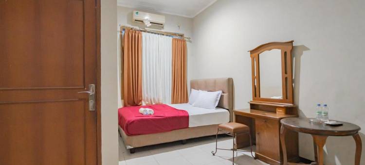 马尔科尼帕马努坎美特拉RedDoorz酒店(Hotel Markoni Pamanukan Mitra RedDoorz)图片