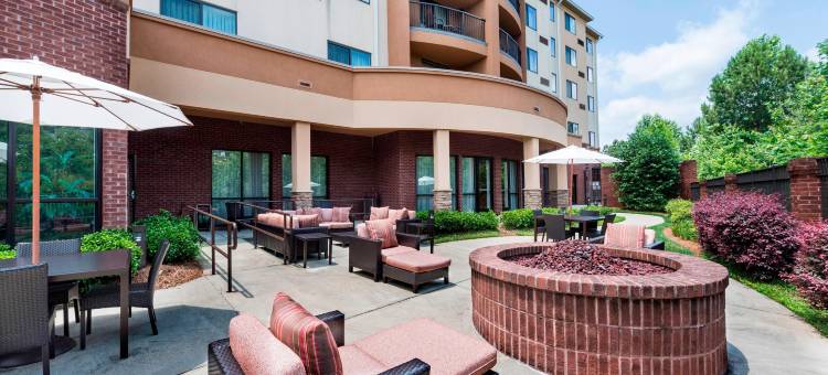 佐治亚州亚特兰大比福德购物中心万怡酒店(Courtyard Atlanta Buford Mall of Georgia)图片