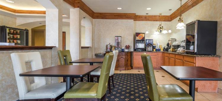 克利本戴斯套房酒店(Days Inn & Suites by Wyndham Cleburne TX)图片