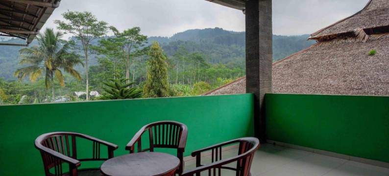 红多兹酒店-近洛卡维萨塔巴图拉登(RedDoorz Near Lokawisata Baturaden)图片