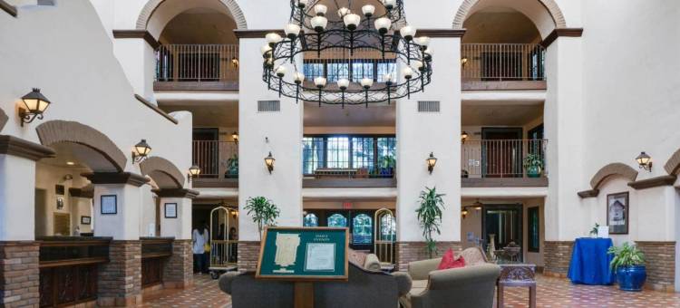 The Buena Park Grand Hotel & Suites图片