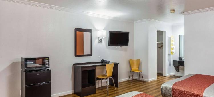 特莱蒙顿6号汽车旅馆(Motel 6 Tremonton, UT)图片