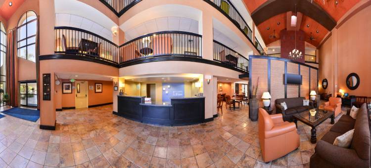 棕榈沙漠智选假日酒店(Holiday Inn Express Palm Desert)图片