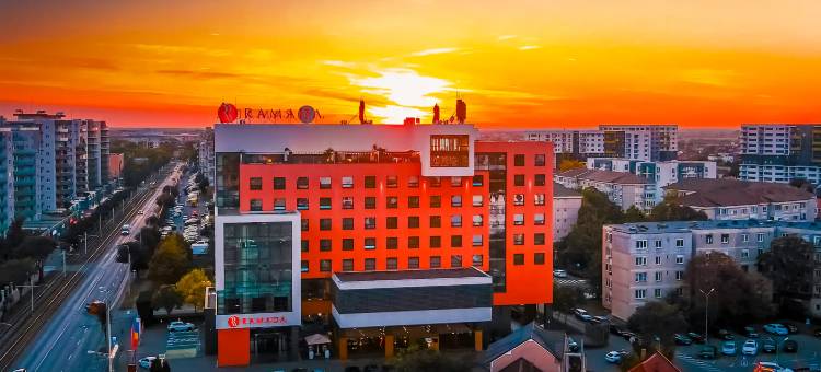 奥拉迪亚温德姆华美达酒店(Ramada by Wyndham Oradea)图片