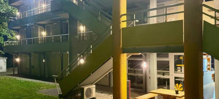 圣康坦-伊夫林-艾蓝古普瑞米尔经典酒店(Premiere Classe Saint Quentin EN Yvelines - Elancourt)图片