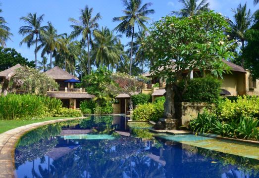Pool Villa Merumatta Senggigi Hotel Overview
