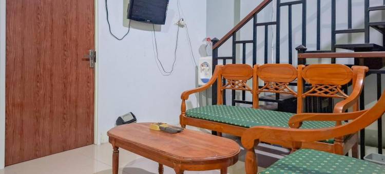 OYO 91960 法里扎伊斯兰之家酒店(OYO 91960 Fariza House Syariah)图片