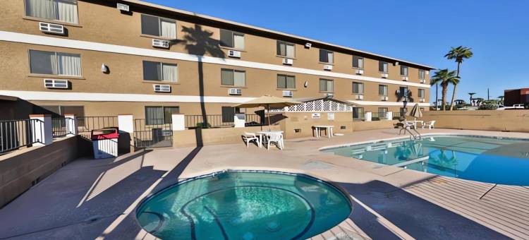 哈瓦苏湖城温德姆速8酒店(Super 8 by Wyndham Lake Havasu City)图片