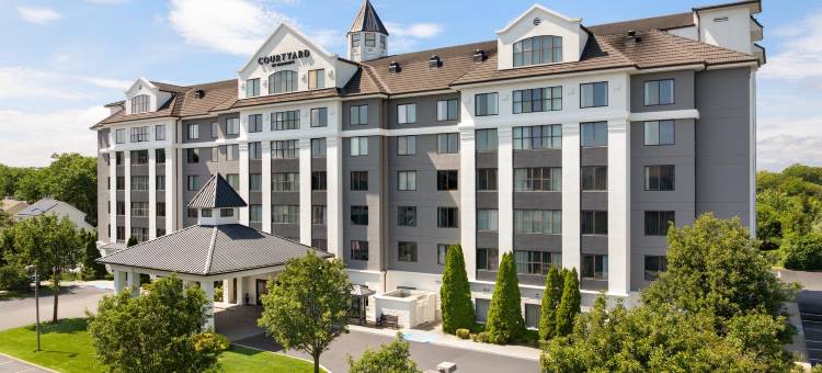 长岛麦克阿瑟机场万怡酒店(Courtyard Long Island MacArthur Airport)图片