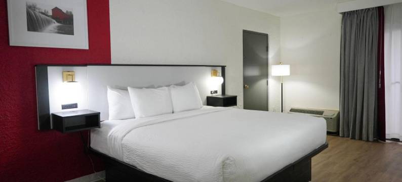 断箭-土萨伊克诺旅馆(Econo Lodge Broken Arrow-Tulsa)图片