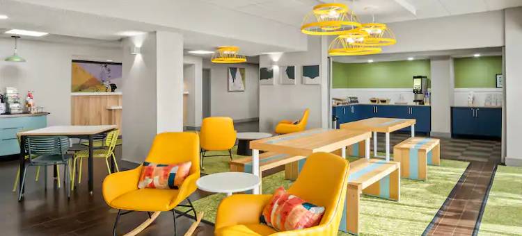 Spark by Hilton Stevensville图片