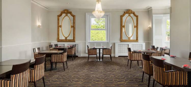 查尔顿汉姆温德姆华美达酒店(Ramada by Wyndham Cheltenham)图片