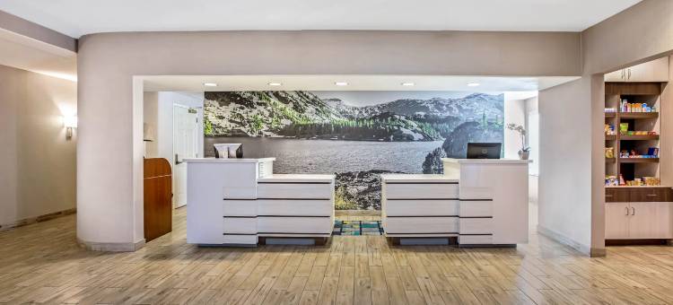 里彭曼特卡拉昆塔温德姆套房酒店(La Quinta Inn & Suites by Wyndham Manteca - Ripon)图片