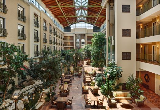 Woolley's Classic Suites Denver Airport Hotel Overview