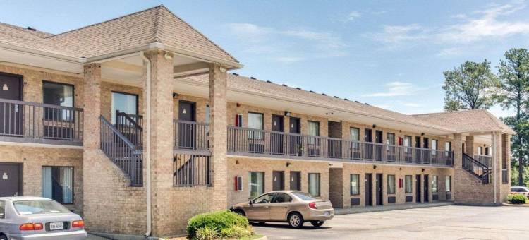 品质酒店及套房萨福克西(Quality Inn & Suites)图片