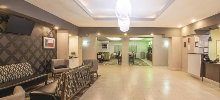 凯尔南奥斯汀拉昆塔温德姆套房酒店(La Quinta Inn & Suites by Wyndham Kyle - Austin South)图片