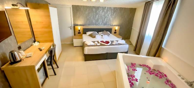 布鲁姆塔利亚酒店(Bloomtalya Hotel)图片