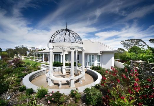 Katoomba Manor Hotel Overview