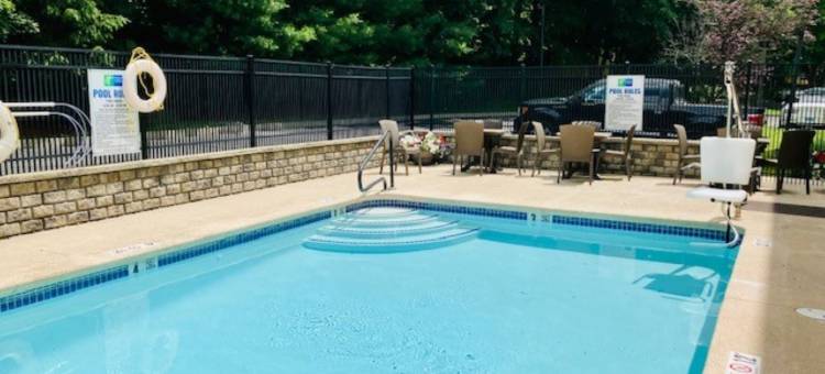 智选假日套房酒店丹伯里(Holiday Inn Express & Suites Danbury - I-84)图片