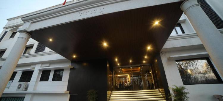 The Four Seasons Recreation图片