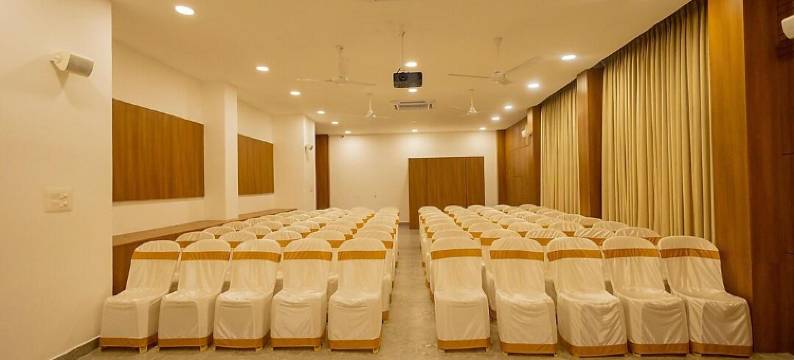 瓦尔达酒店(Hotel Vardha Inn)图片