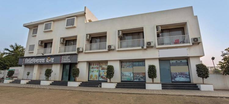 OYO 26117 施地维纳雅克庆祝酒店(OYO 26117 Hotel Siddhivinayak Celebrations)图片