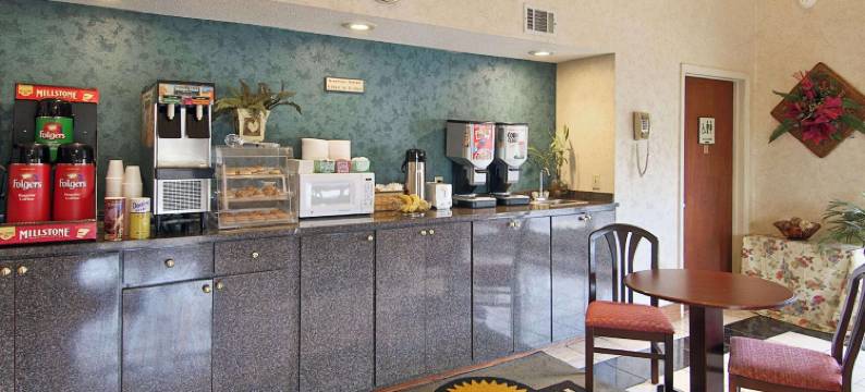 托马斯顿戴斯酒店(Days Inn by Wyndham Thomaston)图片