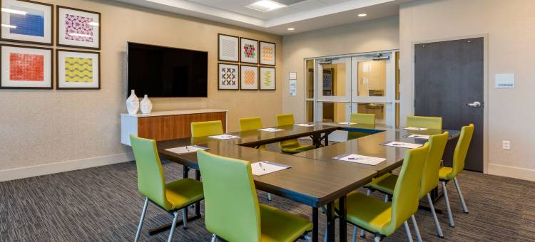 凤凰市区-国会大厦智选假日套房酒店(Holiday Inn Express & Suites Phoenix Dwtn - State Capitol)图片