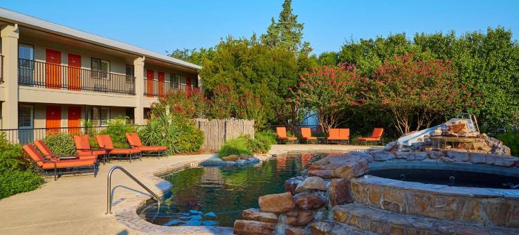 弗雷德里克斯堡酒店(Fredericksburg Inn and Suites)图片