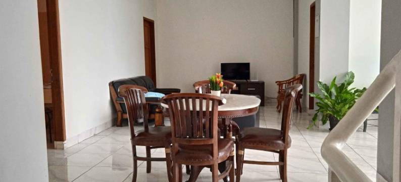 Guest House Pinarak 2 Syariah Near Gor Satria Purwokerto Mitra RedDoorz图片