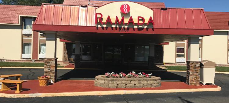 艾伯特利华美达酒店(Ramada by Wyndham Albert Lea)图片