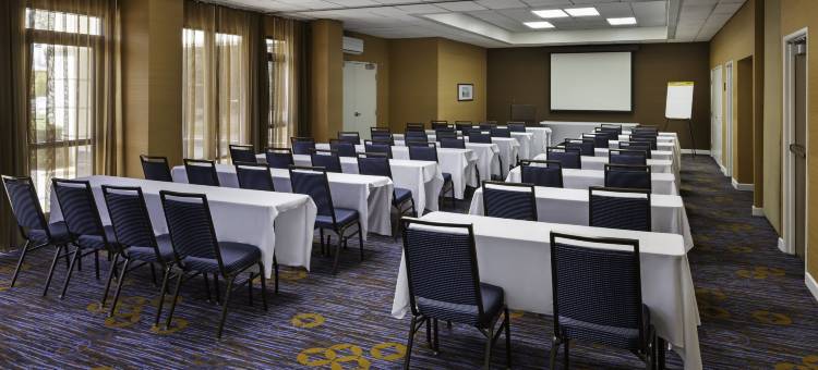 UCR里布/莫雷诺谷区万怡酒店(Courtyard Riverside UCR/Moreno Valley Area)图片